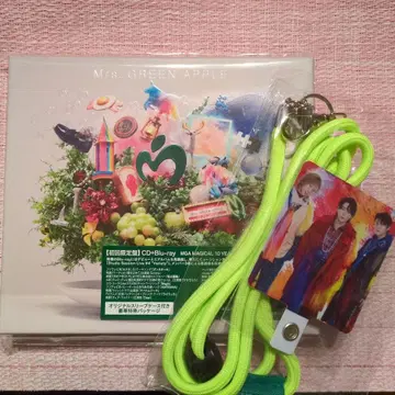 Mrs. GREEN APPLE MGA MAGICAL 10 YEARS