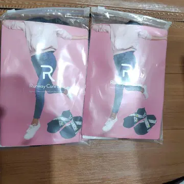 미사용 새상품 런웨이 큐어솔 M 사이즈 22.5~23.5cm 2족 세트