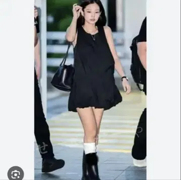 amomento 슬리브리스 원피스 블랙