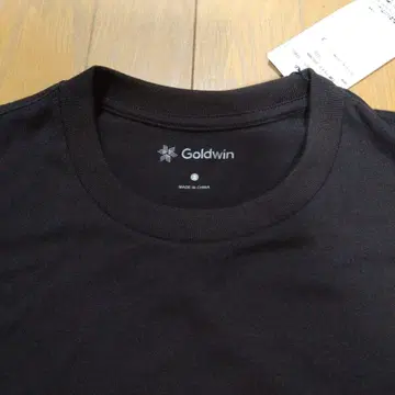 새상품 Goldwin 브라운 티셔츠 포켓 부착