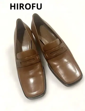 새상품급 HIROFU 22cm 카멜 가죽 스퀘어토 로퍼