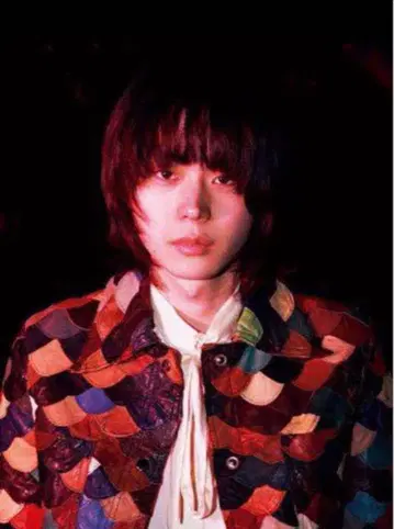 멀티컬러 가죽 자켓 패치워크