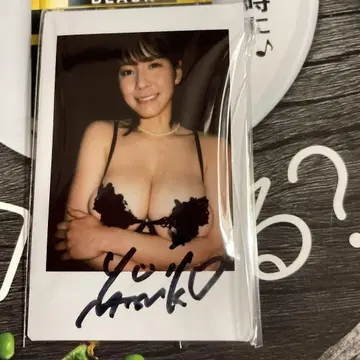 나츠키 유이 동영상 구매 혜택 친필 사인 폴라로이드