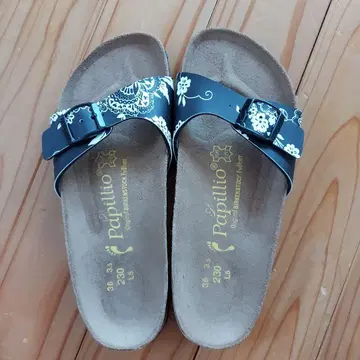 Papillio 파필리오 버켄스탁 꽃무늬 샌들 미사용