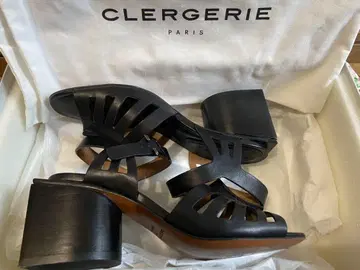 CLERGERIE 블랙 가죽 샌들