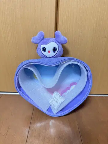 TWICE LOVELYS 뿅큥 바디백 ~GiGO 한정~ 사나
