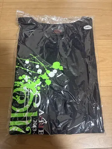 Acid Black Cherry 샹그릴라 T셔츠