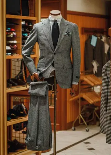 BEAMS F / MARZOTTO 헤링본 수트