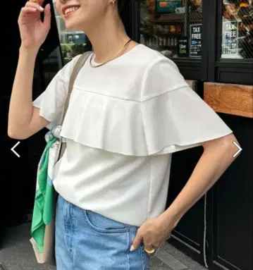 새상품 택 포함 미사용 프릴 반팔 블라우스 노리즈