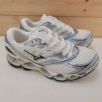 미즈노 웨이브 프로페시 LS 23.5cm