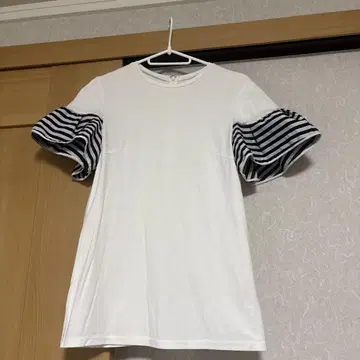 BORDERS & BALCONY 보더스 앳 발코니 상의