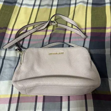 MICHAEL KORS 라이트 핑크 숄더백