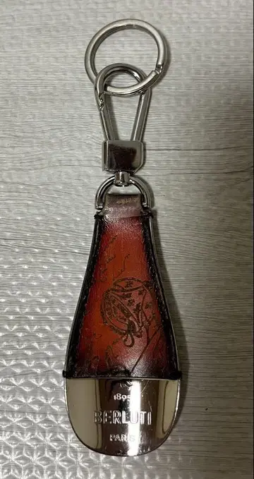 berluti 벨루티 슈혼 키링 가죽 브라운
