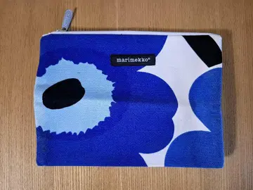 [새상품] marimekko 꽃무늬 프래그먼트 케이스