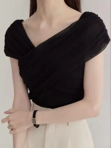 amel 비대칭 크로스 튤 상의