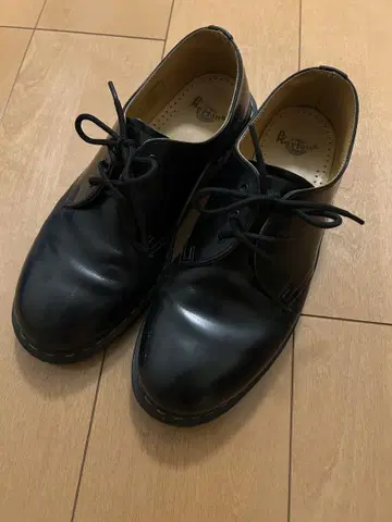 Dr. Martens 닥터마틴 3홀 블랙 UK9