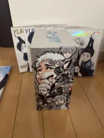 유리온 아이스 DVD와 공식 팬북