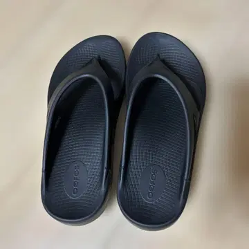 OOFOS 새상품급 블랙 플립플랍