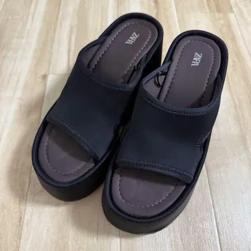 ZARA 탑 스티치 웨지 샌들 35