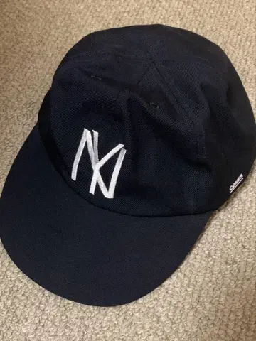 comesandgoes 컴즈앤고즈 NY 캡