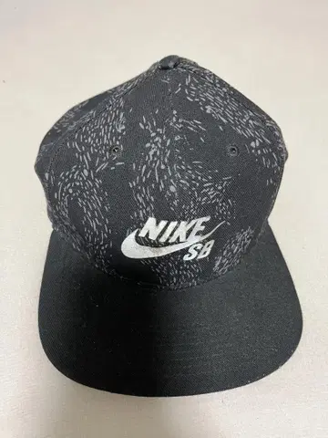 Nike 블랙 캡 프리 사이즈