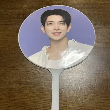 SEVENTEEN 조슈아 부채
