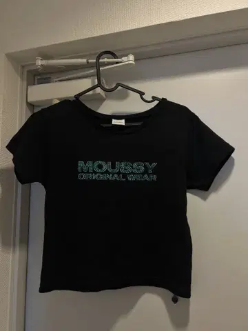moussy 티셔츠