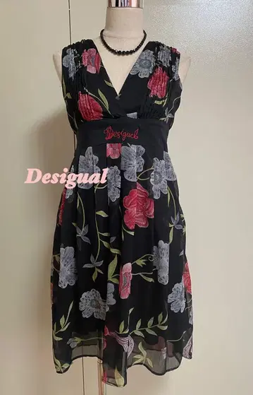Desigual 플라워 프린트 슬리브리스 원피스