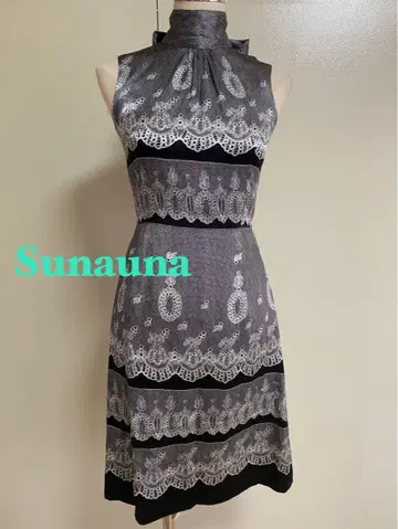 Sunauana 보타이 슬리브리스 무릎 기장 원피스