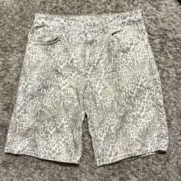 [선착순] ZARA 레오파드 무늬 숏팬츠