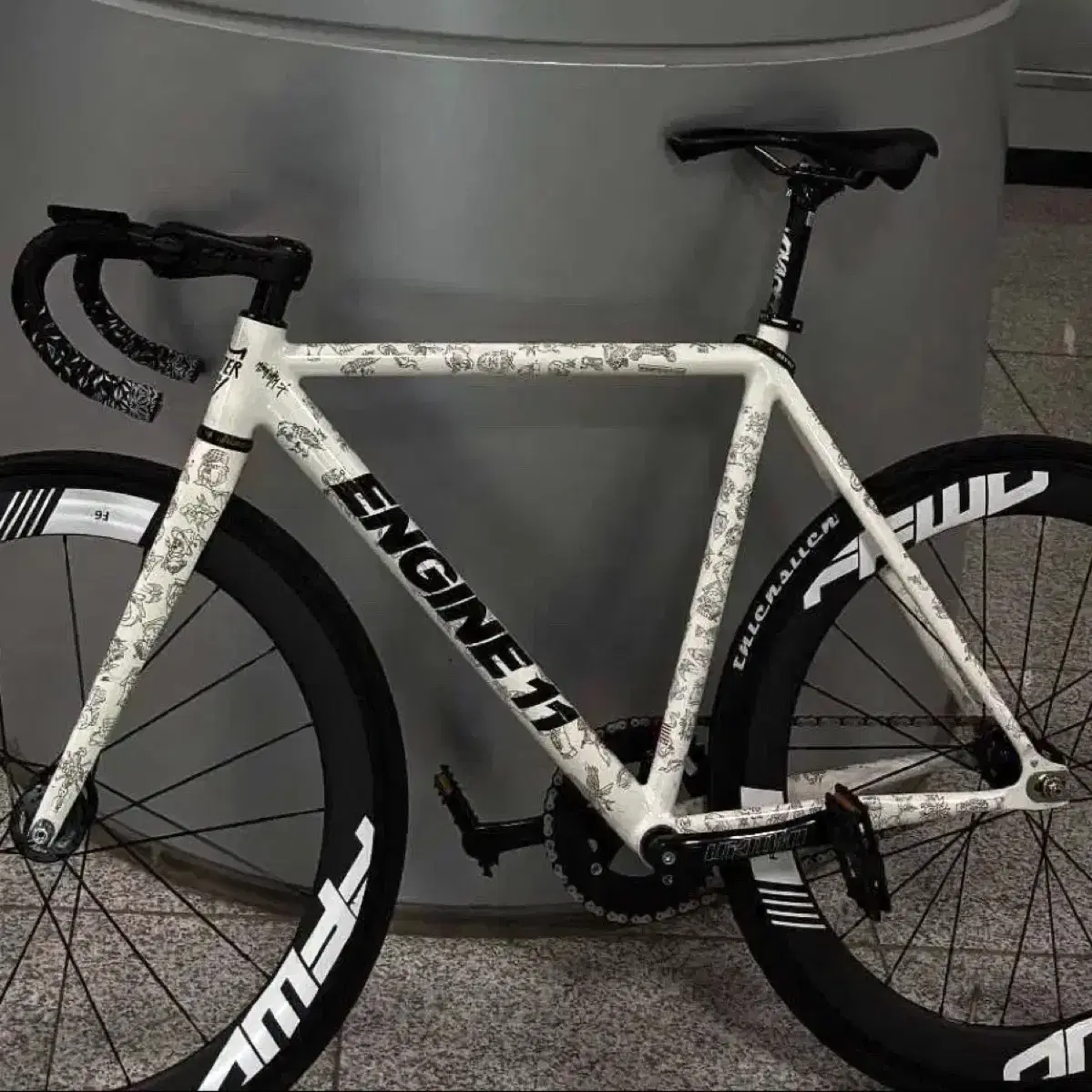 ENGINE11 x Hunter Bros Custom Build – CCACHE ENGINE11 crit-d