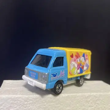 TOMICA SUBARU SAMBAR 미키 & 프렌즈 랩핑 트럭