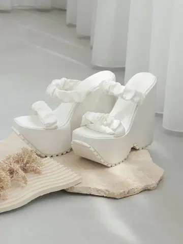 다리치 새틴 플랫폼 샌들 화이트 통굽 S 22.5 23