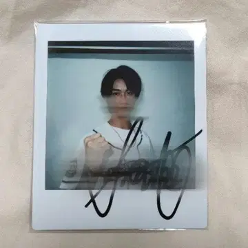 M!LK 소노 슌타 슈스에비 폴라로이드
