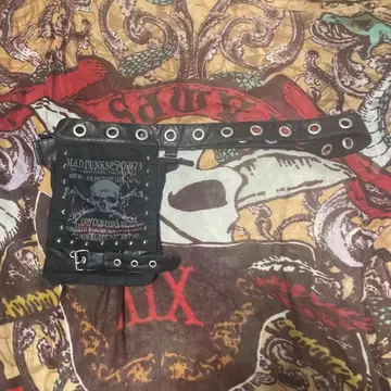 MADPUNKS 웨스트 파우치