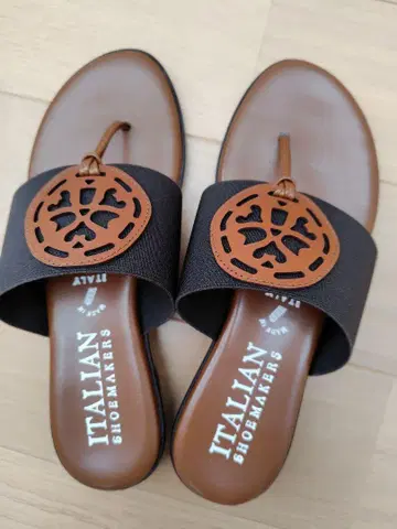 ITALIAN SHOEMAKERS 컴포트 샌들 36