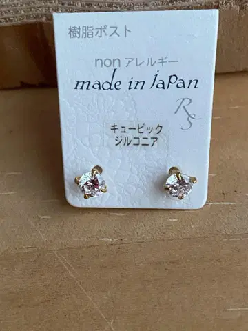 클리어 큐빅 지르코니아 귀걸이 (한쪽 캐치 없음)