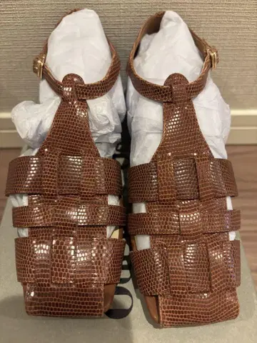 Odette e Odile 브라운 스트랩 샌들 22.5cm