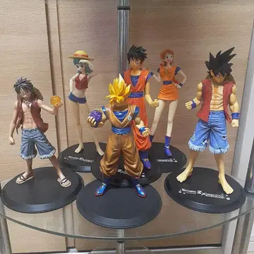 드래곤볼과 ONE PIECE 콜라보 피규어 세트