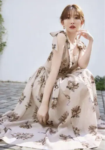 Sunflower-Printed Midi Dress