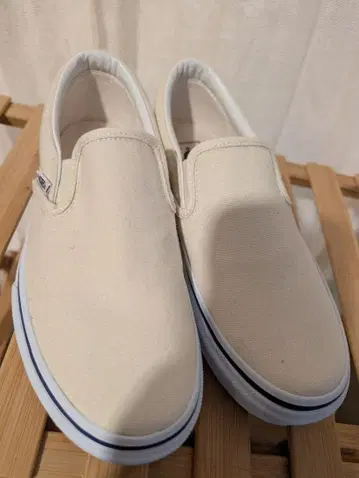 VANS 슬립온 크림색