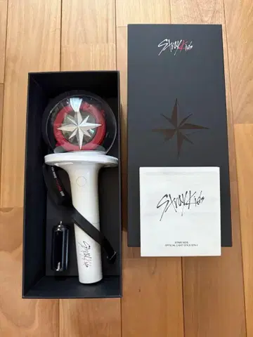Stray Kids 공식 응원봉