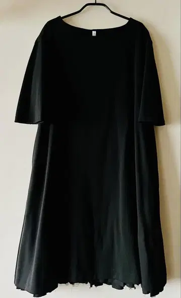 새상품급 petit robe noir kiki 원피스