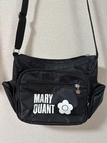 중고 MARY QUANT 블랙 숄더백