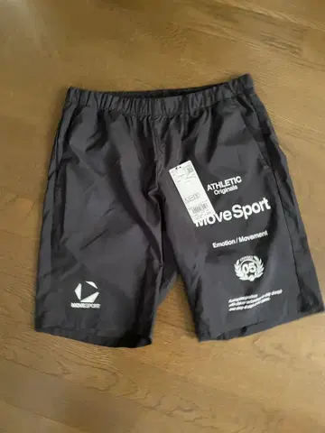 Move Sport 블랙 숏팬츠 미사용 새상품