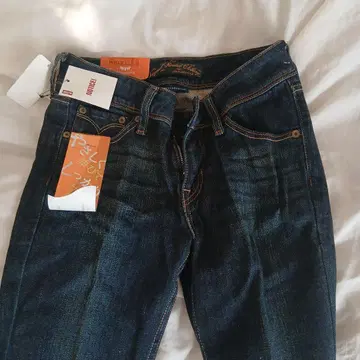 Levi's 여성용 데님 W26 L32 택 포함 새상품