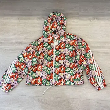 단종 레어! adidas x marimekko 우니코 패턴 우븐 자켓