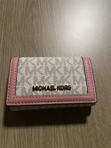 MICHAEL KORS 키케이스 1년 정도 사용한 제품
