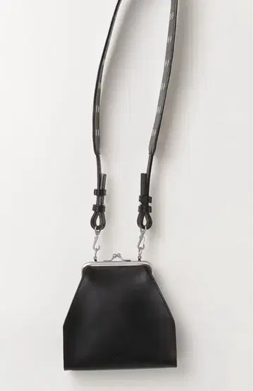 BIGOTRE ERRAND 가마구치 숄더 천연 가죽 블랙