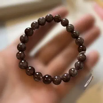 이것은! 예쁜 빨간색 루틸! 파워가 넘쳐흐르네!